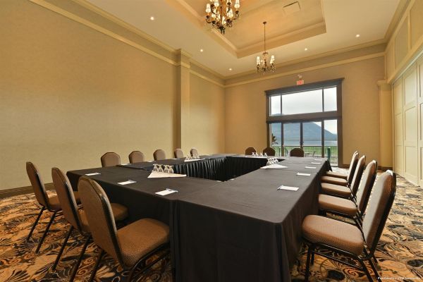 Hotel BW Premier Collection Prestige Harbourfront Resort (Salmon Arm)